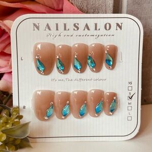 NailSalon Customizable Nail Set with Blue Accents
